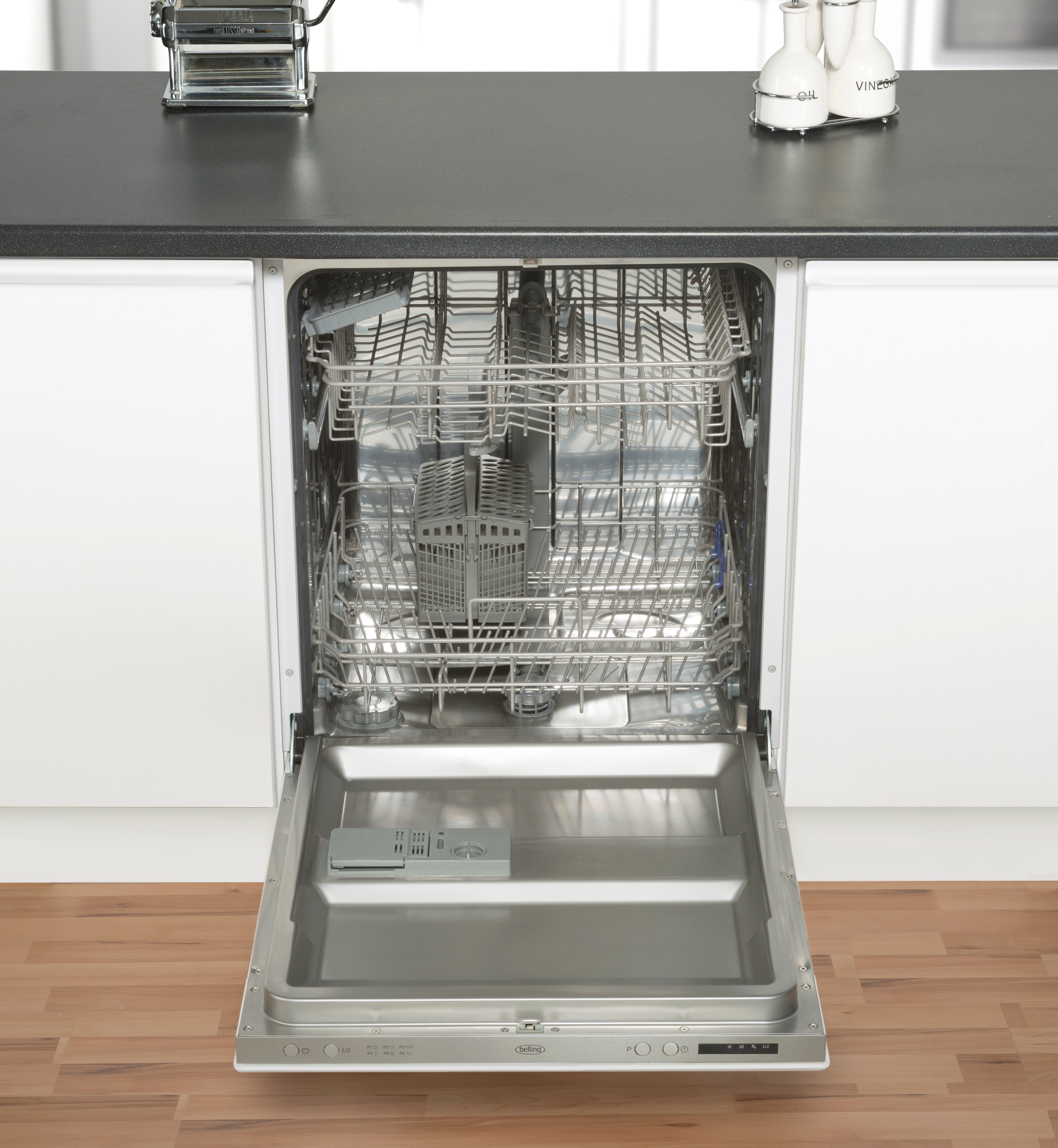 60cm 14 place setting integrated dishwasher features Delay Timer, Overflow Protection, adjustable upper basket and removable cutlery basket.  